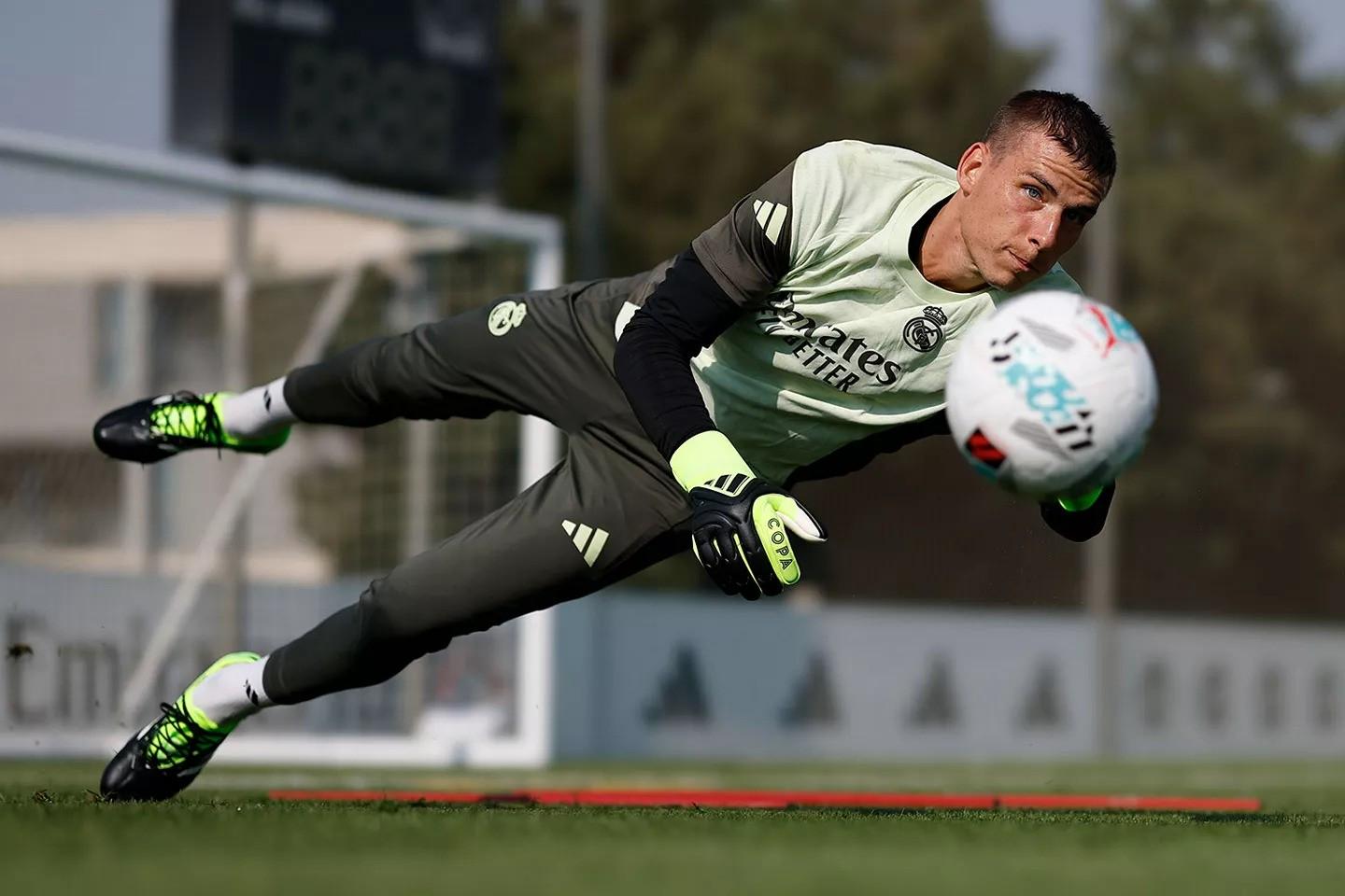 他是世界上 他是世界上