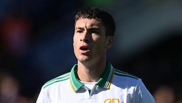 斯卡洛尼谈, 排名榜首或 斯卡洛尼谈, 排名榜首或